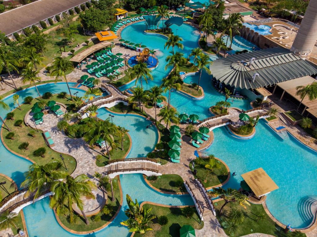 De 25 a 28 de junho –  Arraiá Blue Tree Thermas de Lins